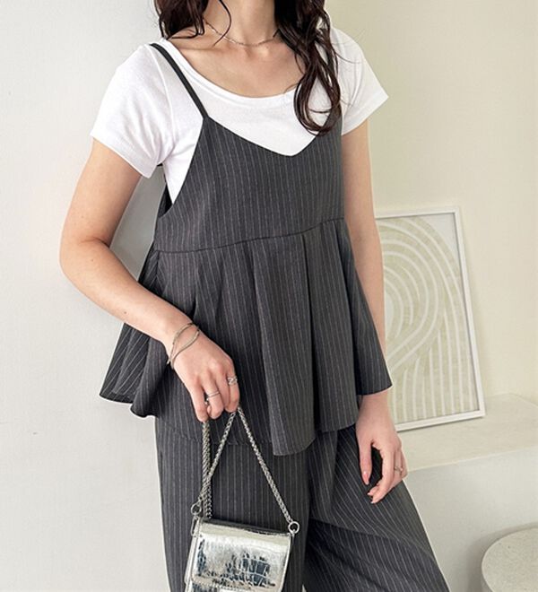 GeeRA（ジーラ）の「セットアップ風プリーツビスチェキャミサロペ（オールインワン）」｜詳細画像