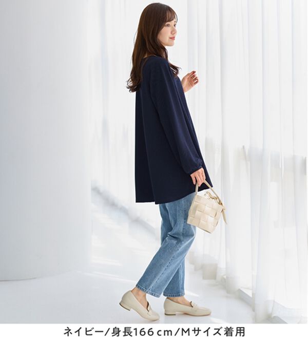 alotta（アロッタ）の「シワになりにくい！柔らかエンボス素材フレアーロングチュニックＴシャツ（チュニック）」｜詳細画像