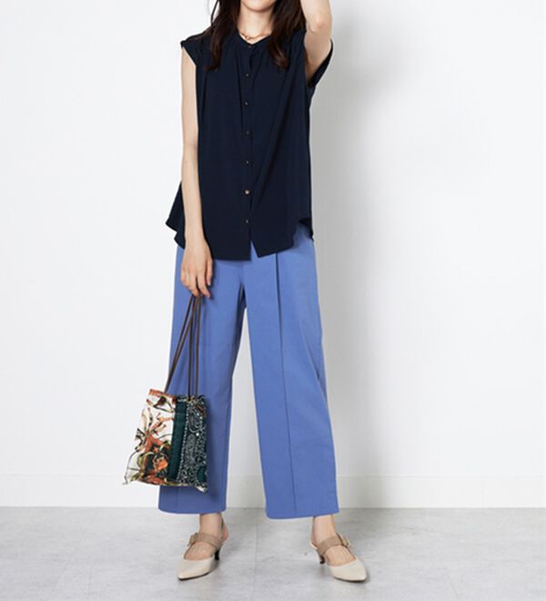 BELLUNA（ベルーナ）の「ギャザー使いフレンチスリーブブラウス（ブラウス）」｜詳細画像