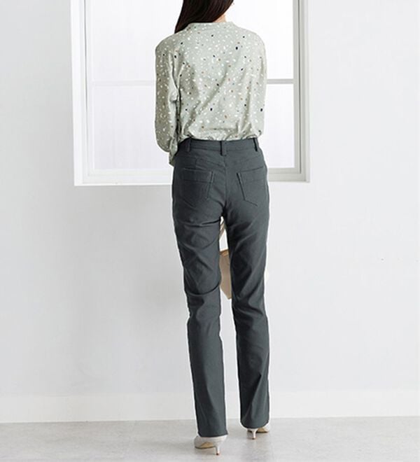 BELLUNA（ベルーナ）の「【選べる裏起毛】静電気防止！ヘリンボーンブーツカットパンツ（フルレングスパンツ）」｜詳細画像