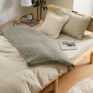 iellio（イエリオ）の「防ダニカラフルリバーシブル布団カバーリング＜洗える・掛布団カバー・ボックスシーツ・枕カバー・オールシーズン＞（敷布団カバー・シーツ）」｜グレー