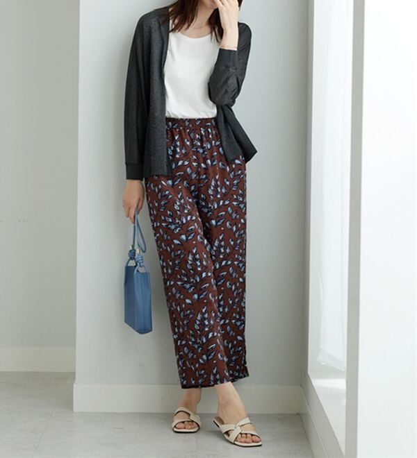 BELLUNA（ベルーナ）の「ラメ調ドルマンシアーカーディガン（ニットカーディガン）」｜詳細画像