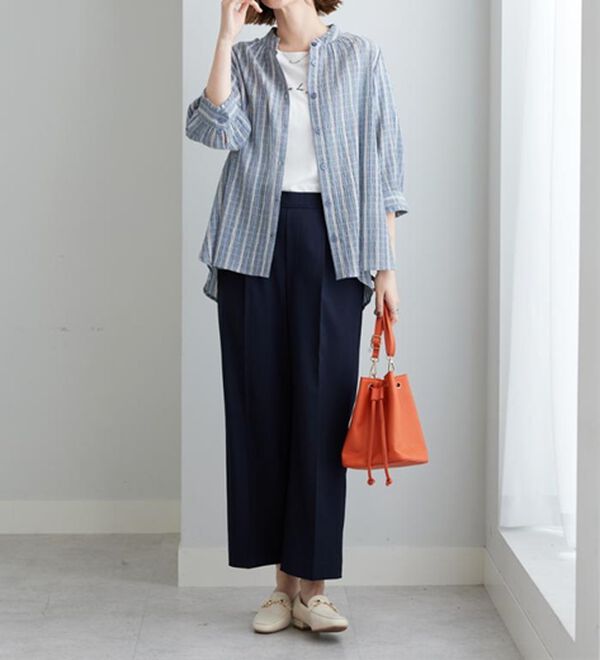 BELLUNA（ベルーナ）の「【お気軽シャツ】ぽこぽこ素材衿＆袖フリルデザインブラウス（ブラウス）」｜詳細画像