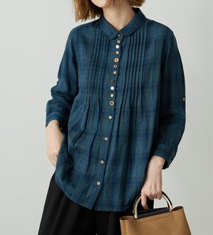 BELLUNA（ベルーナ）の「【綿100％素材】ダブルガーゼ素材丸衿多ボタンブラウス（ブラウス）」｜ブルー系チェック