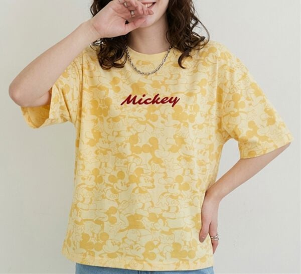 BELLUNA（ベルーナ）の「＜Ｄｉｓｎｅｙ＞【ミッキー】総柄プリントボックスシルエットTシャツ（カットソー）」｜詳細画像