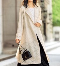 BELLUNA（ベルーナ）の「花柄カットジャカードトレンチコート（ロングコート）」