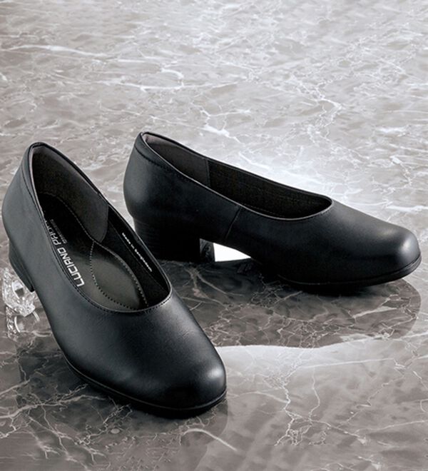 BELLUNA（ベルーナ）の「牛革パンプス（パンプス）」｜1