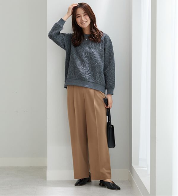 BELLUNA（ベルーナ）の「花柄ふくれジャカード素材プルオーバー（カットソー）」｜詳細画像