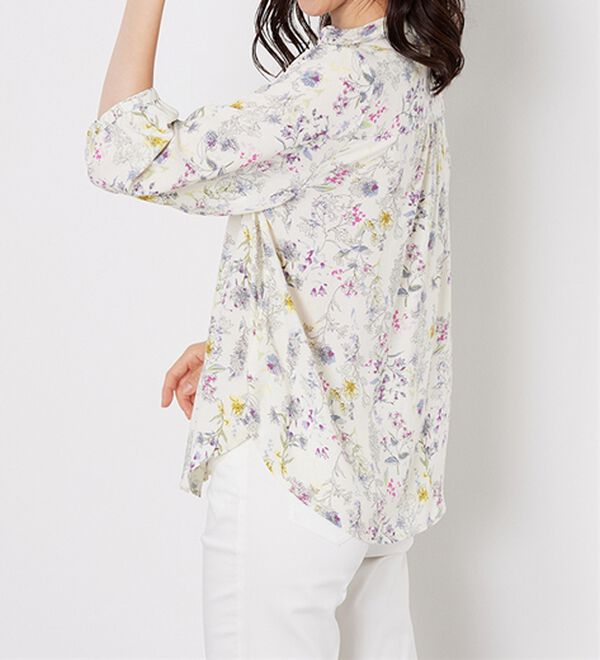 BELLUNA（ベルーナ）の「【接触冷感】レーヨン素材ギャザー使いプリントブラウス（ブラウス）」｜詳細画像