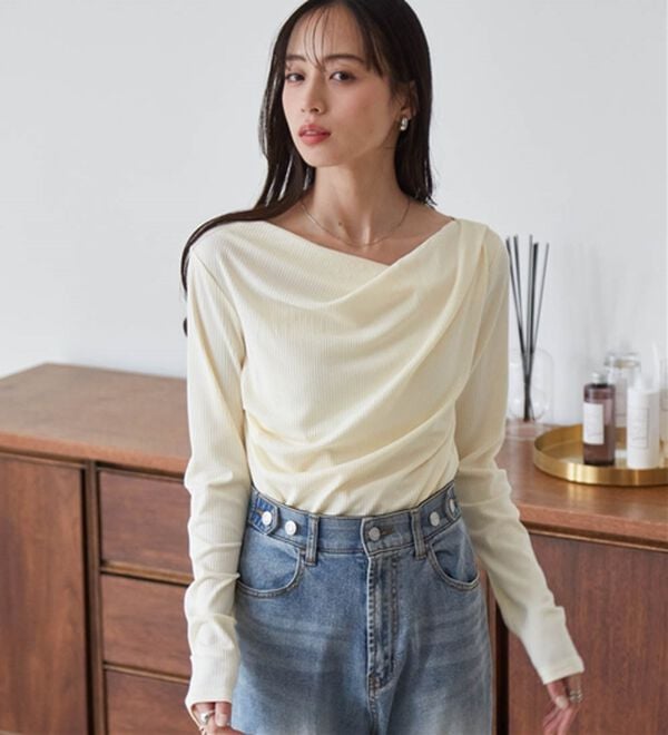 RANAN（ラナン）の「【春色追加】上品ドレープリブロングＴシャツ（カットソー）」｜詳細画像