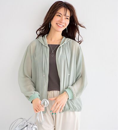 BELLUNA（ベルーナ）の「柔らかシアー素材フード付ブルゾン（ブルゾン）」