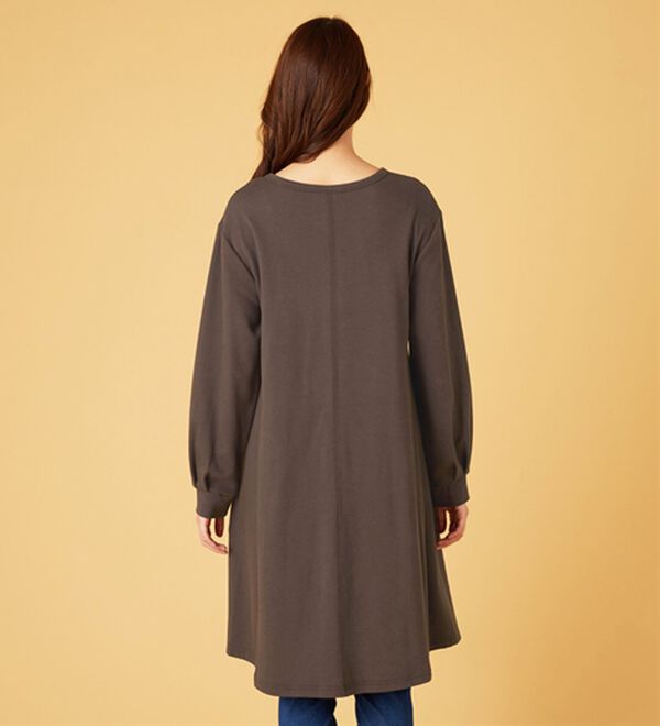 BELLUNA（ベルーナ）の「【吸湿発熱】ポンチ素材チュニックワンピース（チュニックワンピース）」｜詳細画像