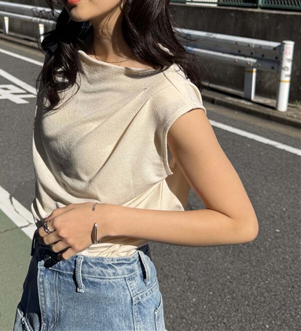 RANAN（ラナン）の「【ひんやり・ＵＶ】タックドレープフレンチスリーブカットソー（Tシャツ）」｜詳細画像