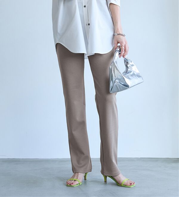 BELLUNA（ベルーナ）の「【裏起毛有無】ジャストフィットらくらくパンツ（フルレングスパンツ）」｜モカ