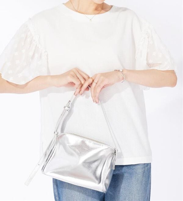 BELLUNA（ベルーナ）の「袖シアードット切替プルオーバー（カットソー）」｜詳細画像