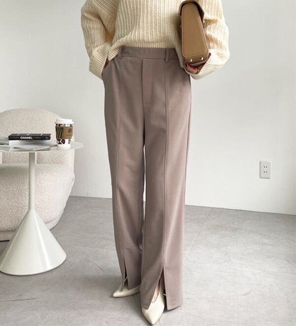 GeeRA（ジーラ）の「楽ちん！ストレッチスリットスラックスパンツ（フルレングスパンツ）」｜ベージュ