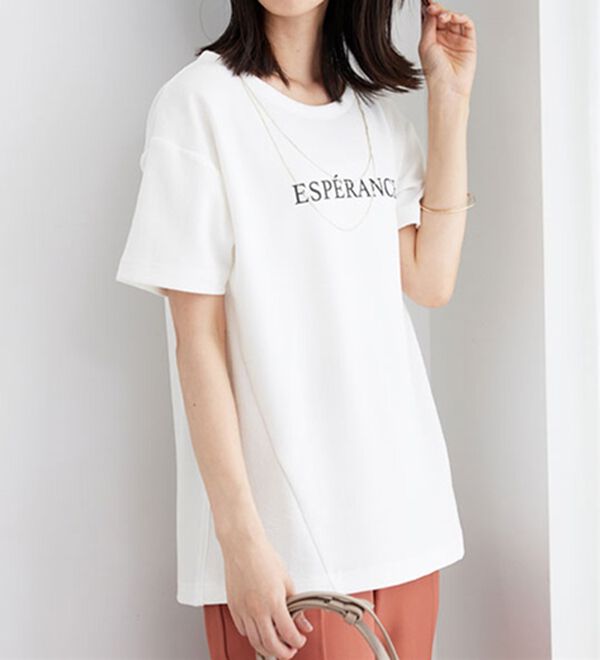 BELLUNA（ベルーナ）の「ジャカード素材ロゴプリントプルオーバー（カットソー）」｜オフ白