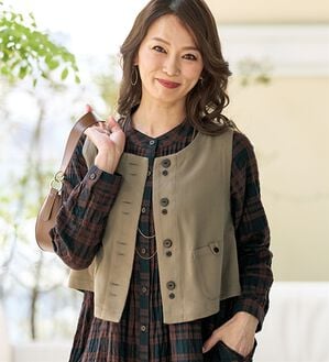 チュニックにプラスワン！》ボタンデザインベスト - ベルーナ