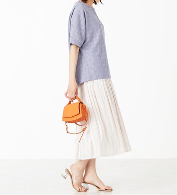 BELLUNA（ベルーナ）の「総レース素材ドルマンプルオーバー（カットソー）」｜詳細画像