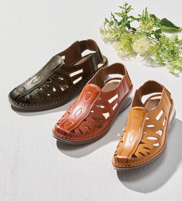 「レザー調カットワークサンダル（サンダル・ミュール）」｜詳細画像