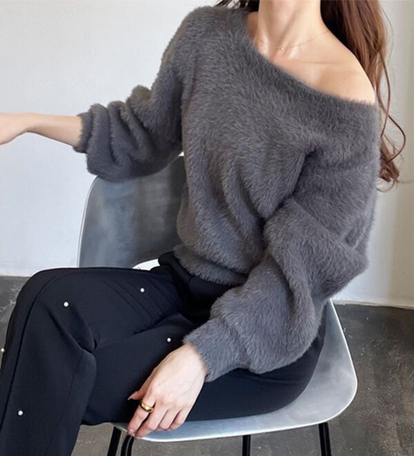 GeeRA（ジーラ）の「【YOUING.】オフショルフェザーヤーンニット（ニット・セーター）」｜詳細画像