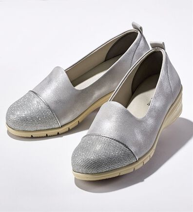 ルフラン（ルフラン）の「ラメが煌めくオペラスニーカー（パンプス）」