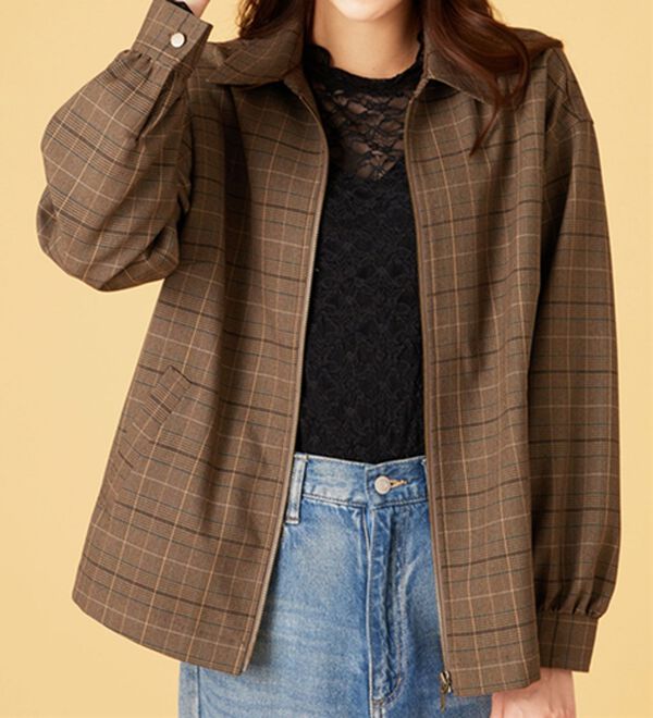 BELLUNA（ベルーナ）の「【重ね着にぴったり♪】のびやかレース素材メロー使いインナー（カットソー）」｜詳細画像