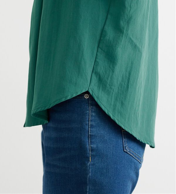 BELLUNA（ベルーナ）の「エアリービンテージ素材タック使いブラウス（ブラウス）」｜詳細画像