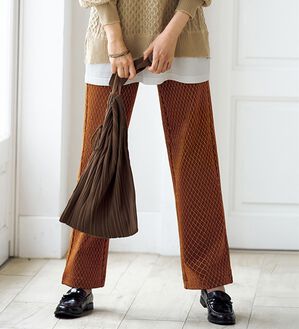 BELLUNA（ベルーナ）の「クラシカルジャカード小紋柄セミワイドパンツ（ワイドパンツ・ガウチョ）」｜詳細画像