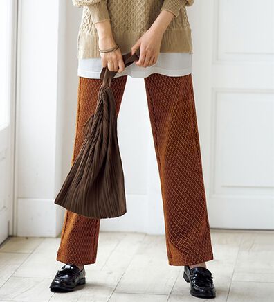 BELLUNA（ベルーナ）の「クラシカルジャカード小紋柄セミワイドパンツ（ワイドパンツ・ガウチョ）」