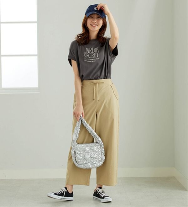 BELLUNA（ベルーナ）の「サラリ綿混！ゆったりドルマンプルオーバー（カットソー）」｜詳細画像