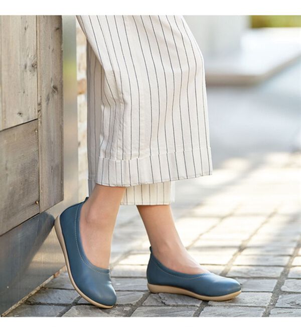 BELLUNA（ベルーナ）の「日本製ふわふわ厚クッションパンプス（パンプス）」｜詳細画像