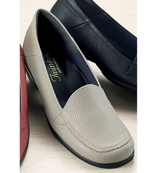 ルフラン（ルフラン）の「５Ｅ牛革エアヒールローファー（ローファー）」｜グレージュ