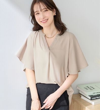 Viola e Viola（ヴィオラ エ ヴィオラ）の「【選べる２丈】さらっと涼感フレアスリーブブラウス（ブラウス）」