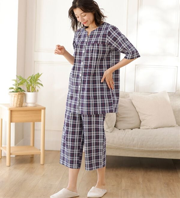 LAVIENNE（ラヴィエンヌ）の「綿１００％サッカーパジャマ（パジャマ・ルームウェア）」｜詳細画像