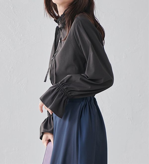 RANAN（ラナン）の「プチフリルリボン付きブラウス（ブラウス）」｜詳細画像