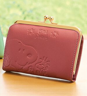 BELLUNA（ベルーナ）の「＜スヌーピー＞牛革がま口ミドル財布（財布・パスケース）」｜ローズ