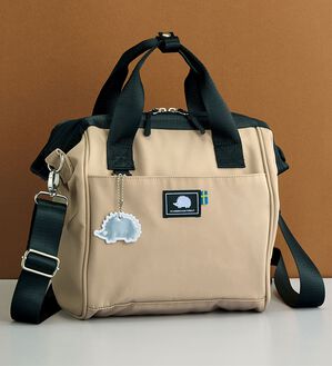 BELLUNA（ベルーナ）の「＜スカンジナビアンフォレスト＞ガバッと開く２ＷＡＹショルダー（ショルダーバッグ）」｜詳細画像
