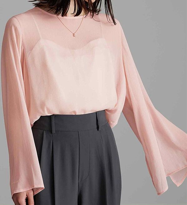 RANAN（ラナン）の「フレア袖スリットシアーブラウス（ブラウス）」｜ピンク