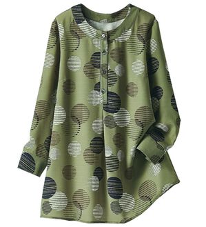 BELLUNA（ベルーナ）の「ナチュラル柄プリントブラウス（ブラウス）」｜カーキ系