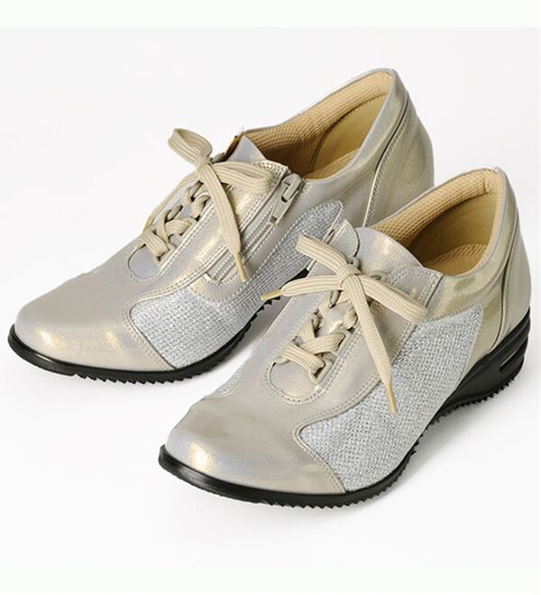 ルフラン（ルフラン）の「時見さんの５Ｅおでかけデザインスニーカー（スニーカー）」｜シルバー