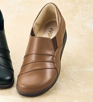 ルフラン（ルフラン）の「＜メディフィット＞５Ｅ切替デザインスリッポン（スリッポン）」｜モカ