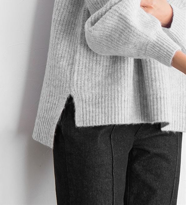 Pierrot（ピエロ）の「【洗濯機で洗える】ネックが選べるふんわりボリューム袖ニット（ニット・セーター）」｜詳細画像