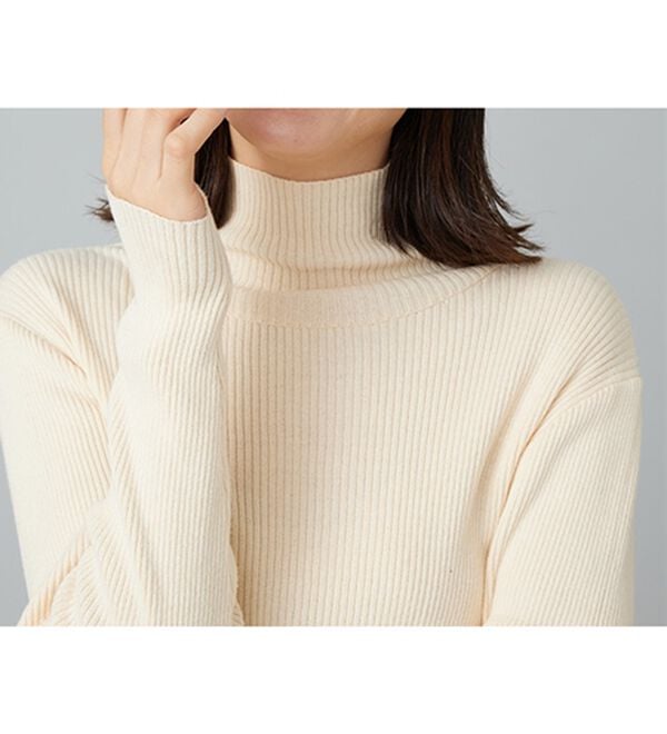 BELLUNA（ベルーナ）の「＜＆ｃｏｃｏｃｈｉ＞ハピネスコットン100％&times;吸湿発熱リブタートルニット（ニット・セーター）」｜詳細画像