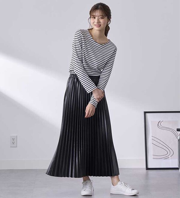 BELLUNA（ベルーナ）の「レザーライクプリーツスカート（ロングスカート）」｜詳細画像