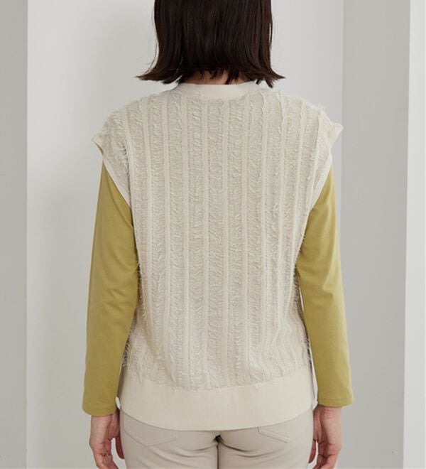 BELLUNA（ベルーナ）の「フリンジ素材ニットベスト（ベスト）」｜詳細画像