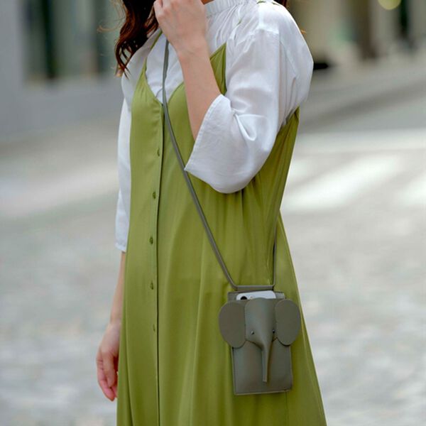 BELLUNA（ベルーナ）の「ゾウさんモチーフ　貴重品ポシェット（その他バッグ）」｜詳細画像