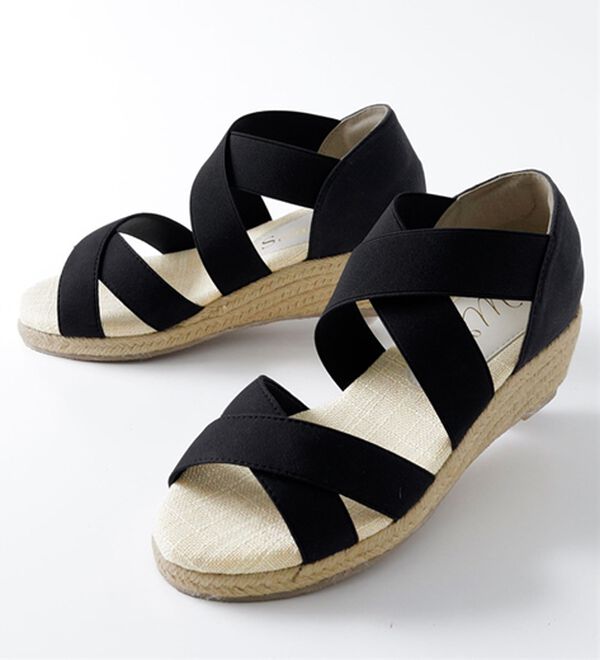 BELLUNA（ベルーナ）の「＜Ｓｏｉｔｔｏ　Ｍｅ＞クッション中敷フィットサンダル（サンダル・ミュール）」｜詳細画像