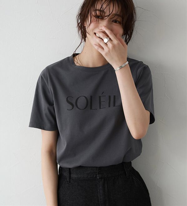 Pierrot（ピエロ）の「【イージーケア】選べるロゴＴシャツ（Tシャツ）」｜詳細画像