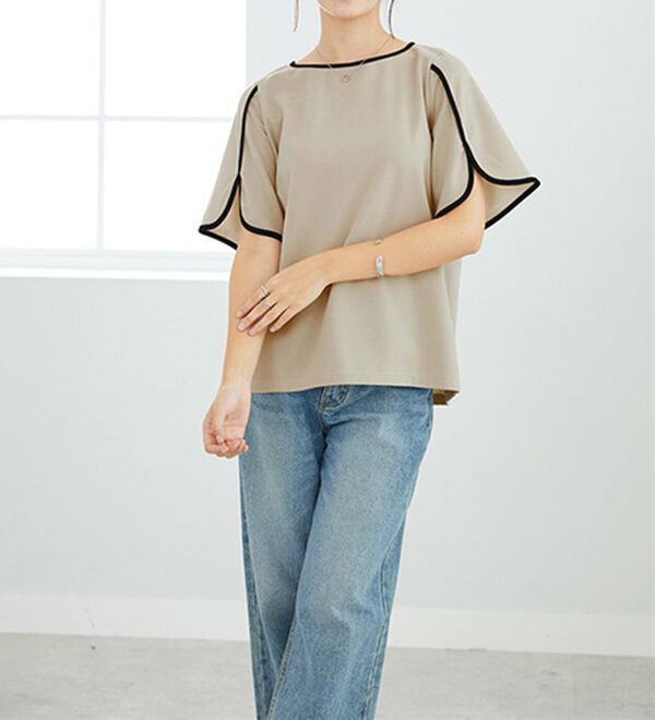 GeeRA（ジーラ）の「スリット入りフレアースリーブＴブラウス（ブラウス）」｜詳細画像